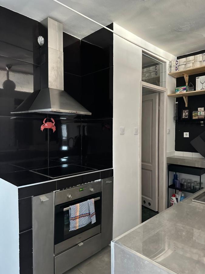 Bright & Spacious Home In Buda ブダペスト エクステリア 写真