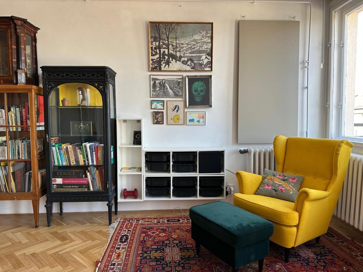 Bright & Spacious Home In Buda ブダペスト エクステリア 写真